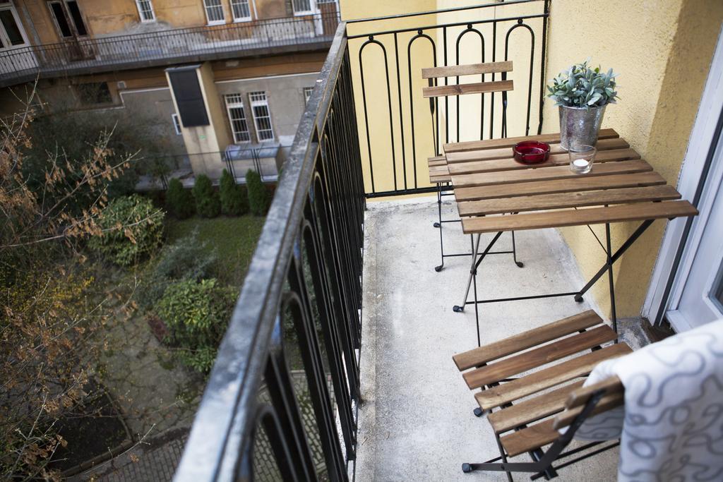 Synagogue View Apartment Budapest Esterno foto