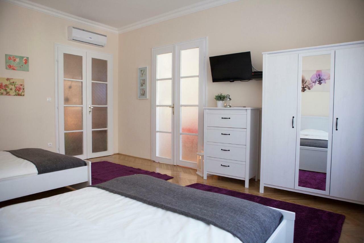 Synagogue View Apartment Budapest Esterno foto