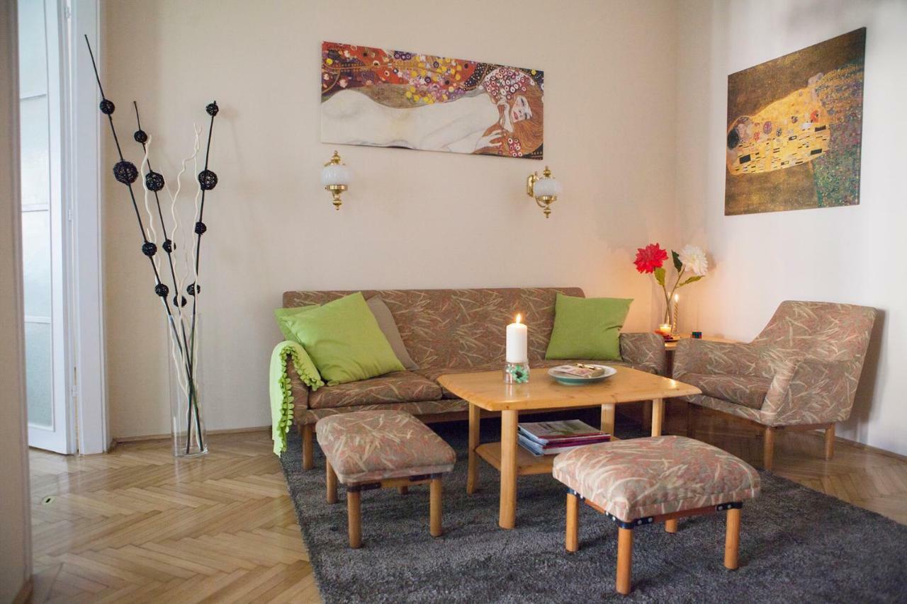 Synagogue View Apartment Budapest Esterno foto